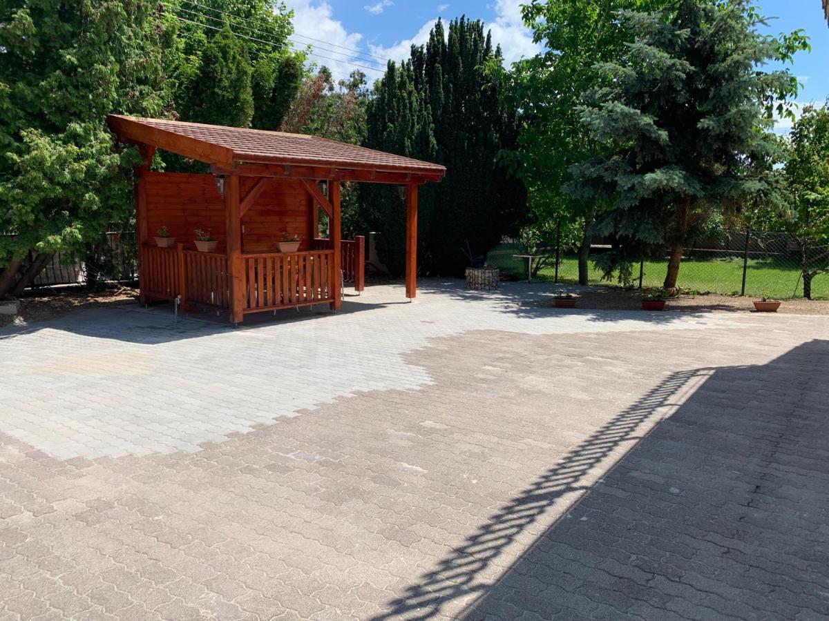 Borsi Apartman Balatonalmádi Dış mekan fotoğraf